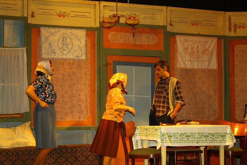 Trampoty z laskou (40).JPG